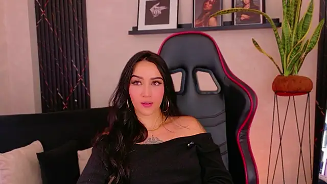 EmmyEvans1 webcam
