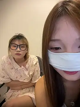 Rocket-Girl Live Web Cam Show