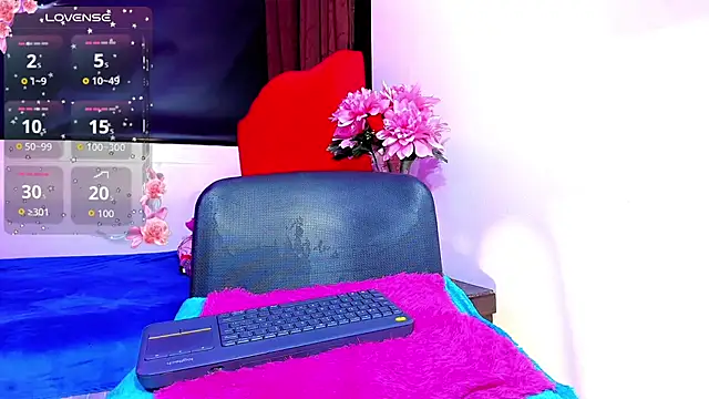 Britany_montiel live cam on StripChat