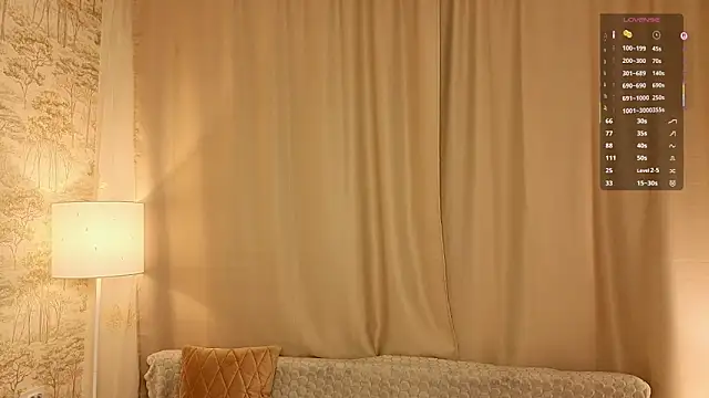 DelanaHenter webcam