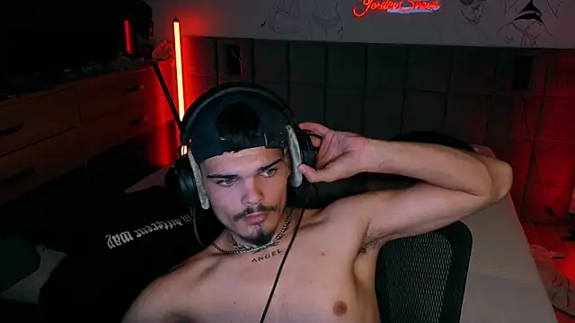 JordanShow webcam