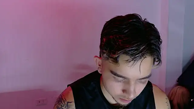 AliceandMax webcam