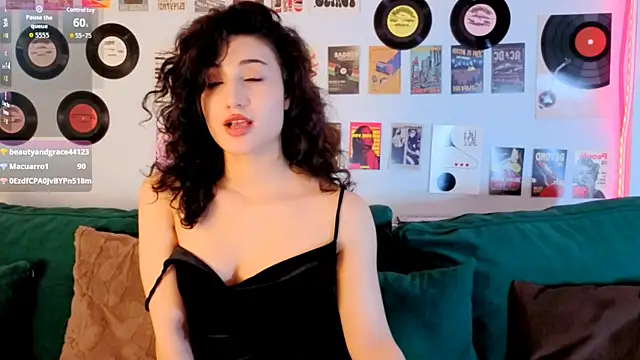 Maya_Rogerss webcam
