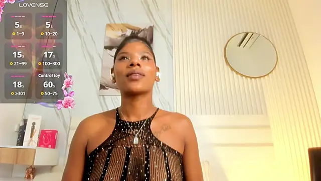 Afro_Luna webcam