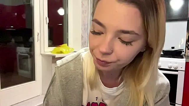KimberliBaskerville webcam