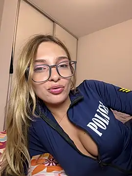 paulinee2006 webcam