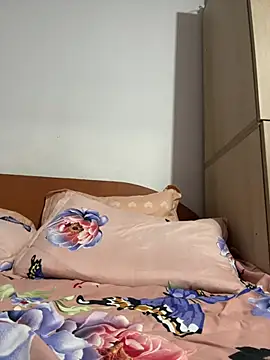sexxycouple43 webcam