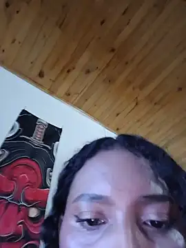 Paula_Akari webcam