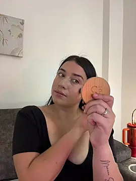 KallyMyller1 webcam