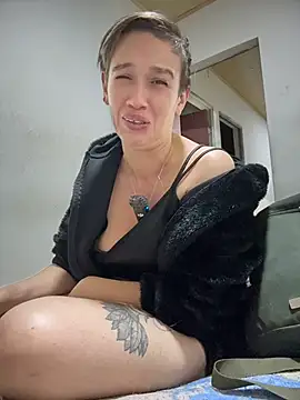 MARILYNKOVANOVA webcam