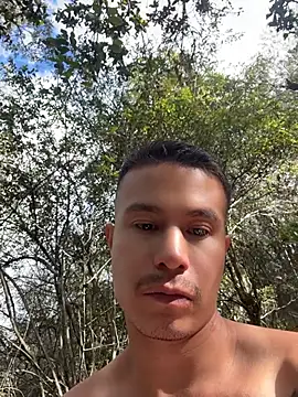 DominickSullivan live cam on StripChat