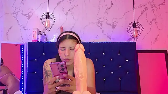 Dakotaa_Johnson webcam