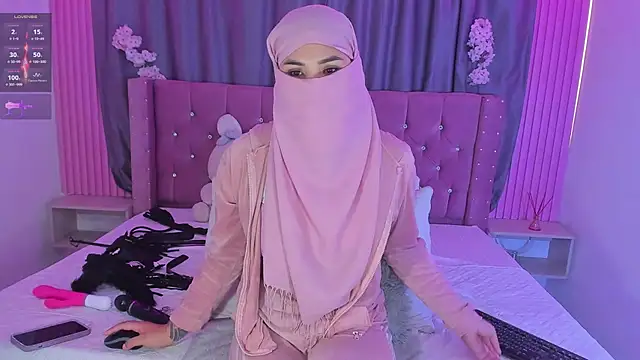Nayla-Mouna webcam