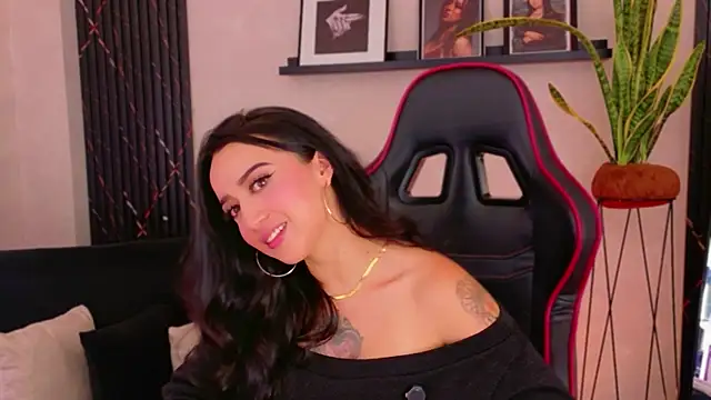 EmmyEvans1 webcam