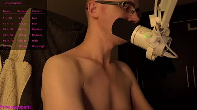Moonsire1 live cam on StripChat