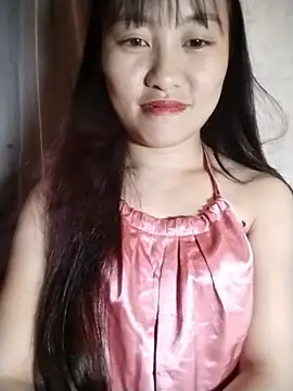 Cherry-squirtt live cam on StripChat