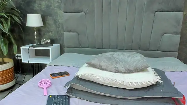 isa_lancaster live sex cam