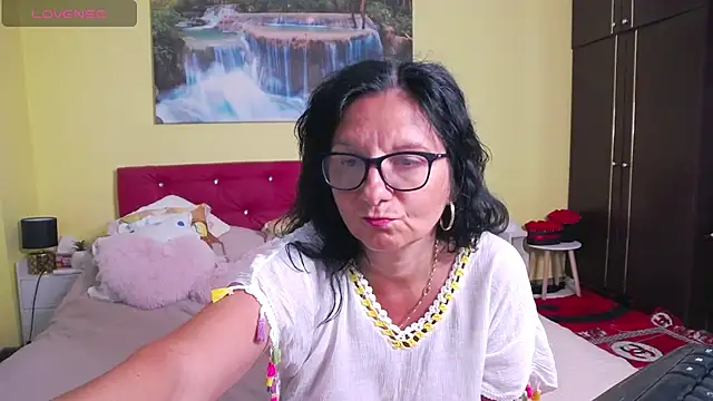 AlexaMorreno live cam on StripChat