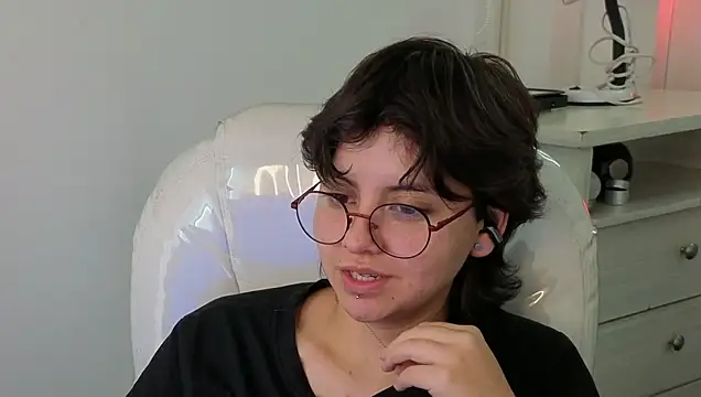 Nathaly_ds live cam on StripChat