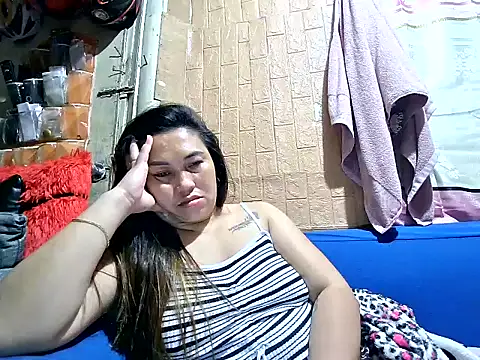 Lonely_Heart webcam