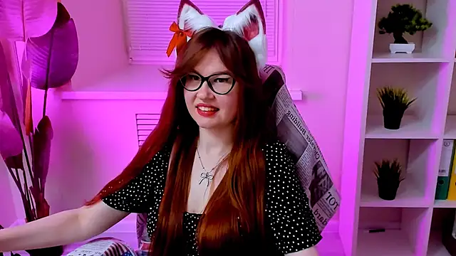 CarolGiggly webcam