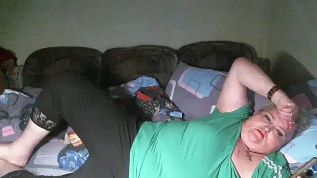 Lana555 live cam on StripChat