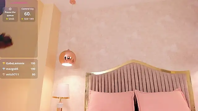 Pinkceeleste webcam