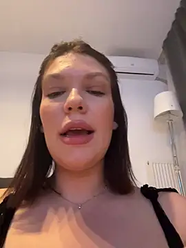 clarapasssion - ClaraPasssion's free webcam - UK Sex Cams