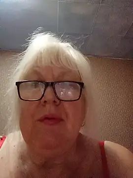 Alexia64231 live cam on StripChat
