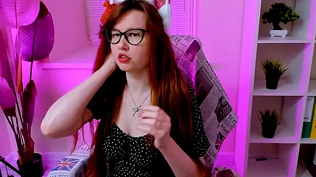 CarolGiggly webcam