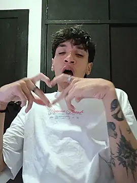 H3ll_B0Y_ webcam