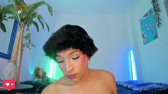 Naughty_Blue webcam