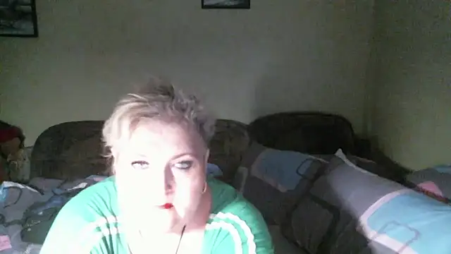 Lana555 live cam on StripChat