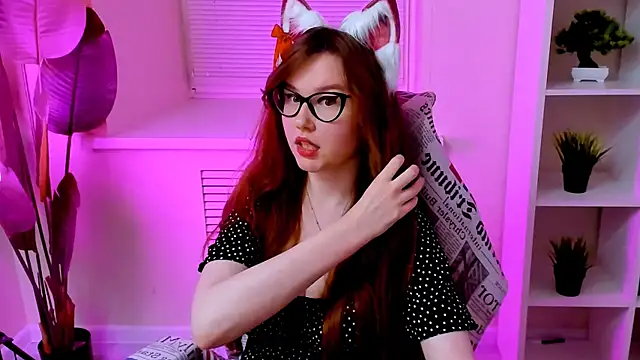 CarolGiggly webcam