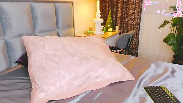 -TurkishLatina- webcam