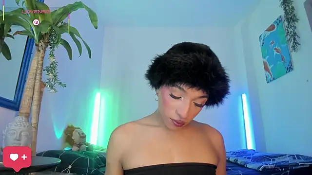 Naughty_Blue webcam