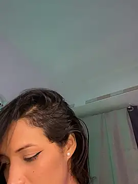 SaharQamar webcam
