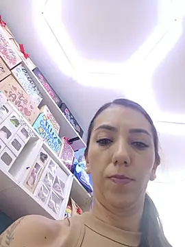 LunaZambrano