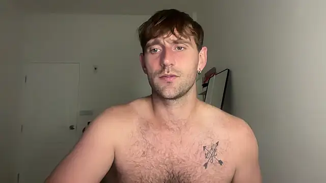 lukegunn Live Webcam on Stripchat
