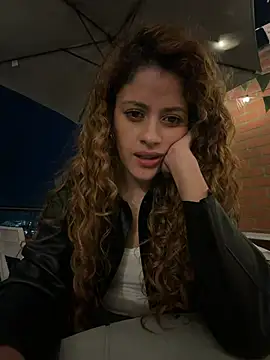alana15 Live Web Cam Show
