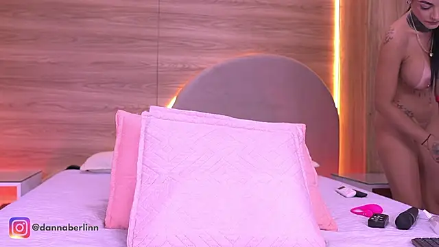 danna_berlin_ webcam