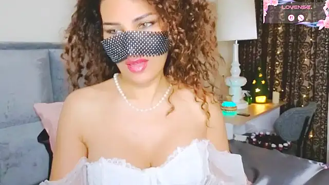 -TurkishLatina- live cam on StripChat