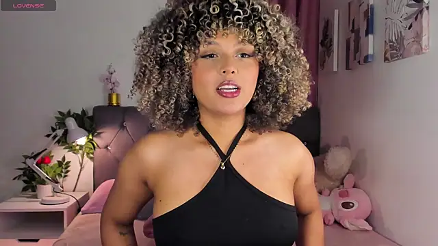 isajonnes18 - Isajonnes18's free webcam - UK Sex Cams