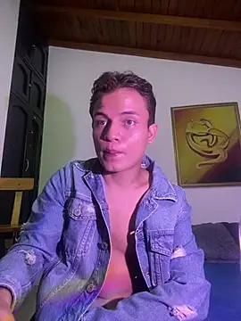 _Leo_Boy live cam on StripChat
