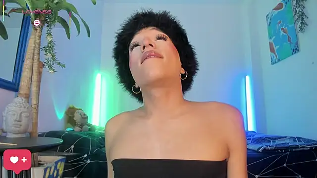 Naughty_Blue webcam