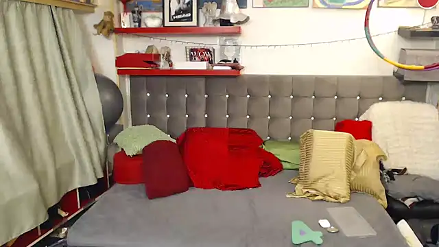 kellyterapy live cam on StripChat