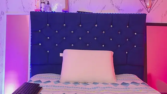Dakotaa_Johnson webcam