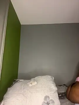 Pree_888x live cam on StripChat