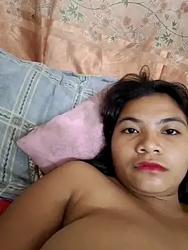 lady_soda live cam on StripChat