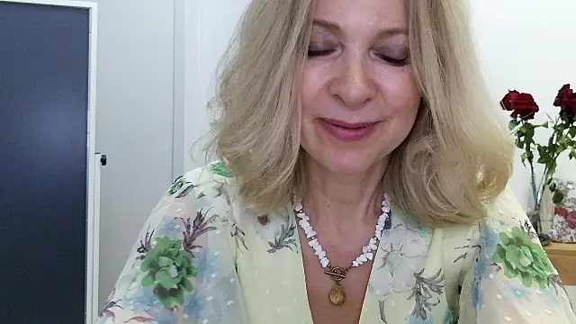 Vireliabo live cam on StripChat